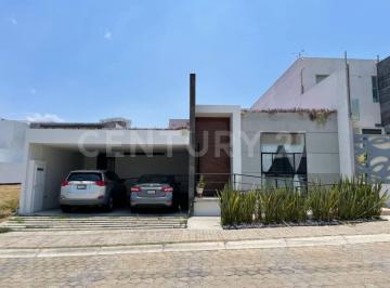 Casa · 227m² · 3 Recámaras · 2 Estacionamientos · Casa de un Piso en Parque Jalisco Lomas de Angelópolis III