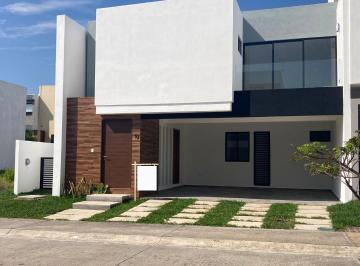 Casa · 250m² · 3 Recámaras · 2 Estacionamientos · Casa en Venta en Punta Tiburon Lagunas 5