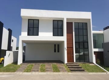 Casa de 3 habitaciones, Alvarado · Casa en Venta Fracc. Punta Tiburón, Riviera Veracruzana. $5,500,000