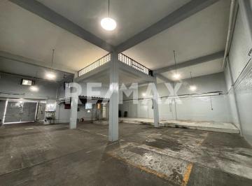 Edificio de 8 habitaciones, Miguel Hidalgo · Edificio Comercial con Bodega y Habitacional