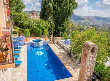 Casa uso de suelo de 15 habitaciones, Guanajuato · Hotel en Venta en Guanajuato Capital Listo Para Operar