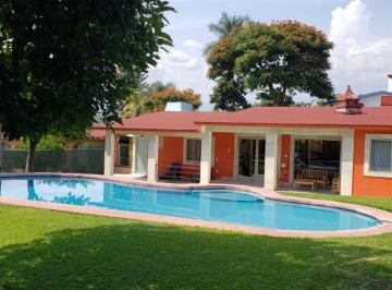 Casa · 298m² · 3 Recámaras · 5 Estacionamientos · Casa Sola en Lomas de Cuernavaca Temixco - Maz - 2307 - Cs