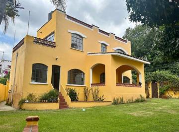 Casa · 273m² · 4 Recámaras · 6 Estacionamientos · Casa Sola en Miraval Cuernavaca - Crb - 1258 - Cs