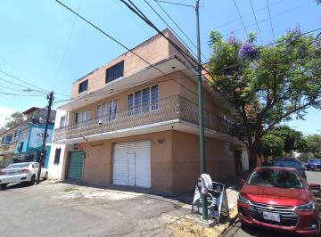 Casa uso de suelo de 8 habitaciones, Iztapalapa · Casa con Locales en Venta en Santa Cruz Meyehualco