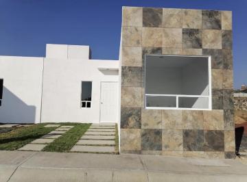 Casa · 76m² · 3 Recámaras · 1 Estacionamiento · Bosques de San Francisco, Modelo Hortensia Tulancingo, Hidalgo