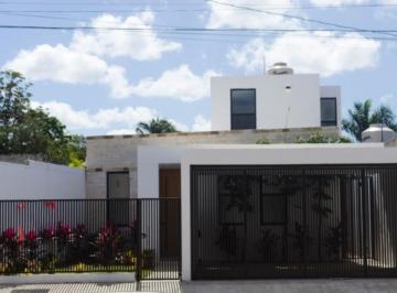 Casa · 2 Recámaras · 2 Estacionamientos · Casa en Venta en Umán