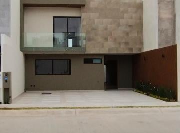 Casa · 260m² · 4 Recámaras · 2 Estacionamientos · Casa en Venta Residencial San Angel 5 San Luis Potosi