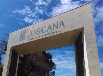 Terreno / Lote · 206m² · Venta de Lote Habitacional en Residencial La Toscana