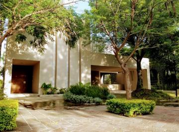 Casa de 4 habitaciones, Zapopan · Trato Directo. Extraordinaria Residencia de Lujo en El Mejor Coto de Valle Real.