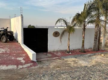 Casa · 290m² · 2 Recámaras · 3 Estacionamientos · Horizonte Cajititlan