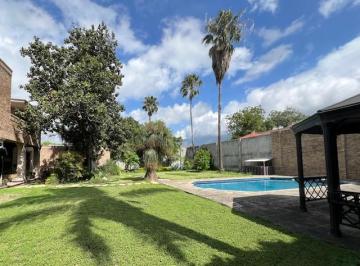 Casa · 904m² · 4 Recámaras · Venta Casa Los Rios San Pedro