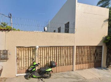 Casa de 4 habitaciones, Cuernavaca · Casa en Venta Colonia Vista Hermosa por Remate, Excelente Oportunidad!