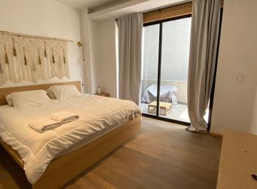 Departamento de 2 habitaciones, Cuauhtémoc · Elevador Directo con Terraza Privada, Techos Altos y Vigas de Madera