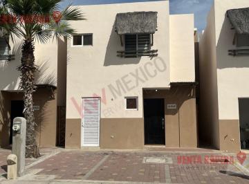Casa · 117m² · 3 Recámaras · 2 Estacionamientos · Casa en Ejido Altata