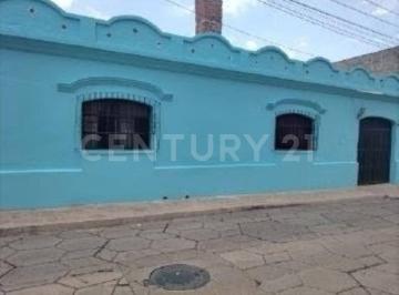 Casa · 238m² · 2 Recámaras · 2 Estacionamientos · Casa en Venta, Barrio de La Merced, San Cristobal de Las Casas