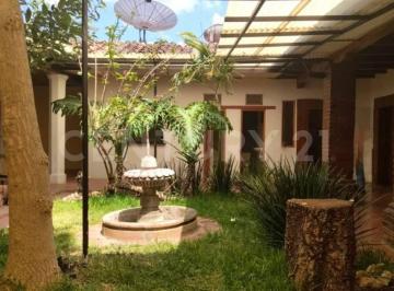 Casa · 238m² · 2 Recámaras · 2 Estacionamientos · Casa en Venta Barrio de La Merced, a 400 m, del Centro San Cristobal de Las Casa