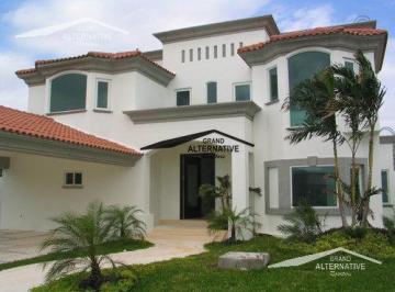 Casa en condominio · 557m² · 4 Recámaras · Villa Magna Hermosa Casa en Renta
