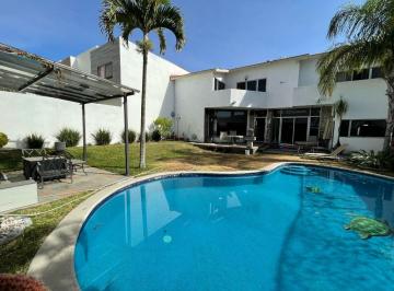 Casa · 271m² · 3 Recámaras · 2 Estacionamientos · Casa en Fraccionamiento en Tlaltenango Cuernavaca - Maz - 2310 - Fr