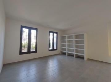 Oficina · 105m² · Oficina en Renta en Jardines de Queretaro