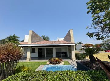 Casa de 3 habitaciones, Emiliano Zapata · Casa un Nivel en Venta Paraiso Country Club