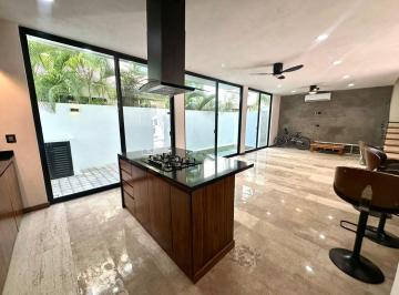 Casa · 275m² · 3 Recámaras · Casa en Venta 3rec. Huayacan Cancun