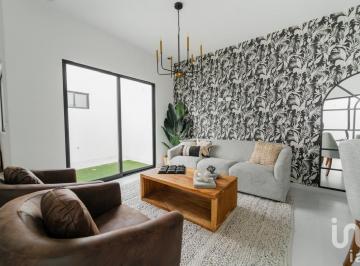 Casa · 101m² · 2 Recámaras · 2 Estacionamientos · Casa en Venta de Una Sola Planta Moderna y Funcional