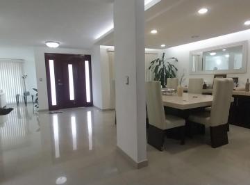 Casa · 200m² · 4 Recámaras · 1 Estacionamiento · Se Vende Casa en La Privada La Moraleja en Pachuca, Hidalgo