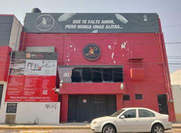 Bodega comercial · 900m² · Bodega con Oficinas en Renta – Zona Dorada con Alto Flujo