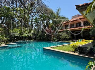 Casa de 6 habitaciones, Cuernavaca · Casa en Venta en El Vergel