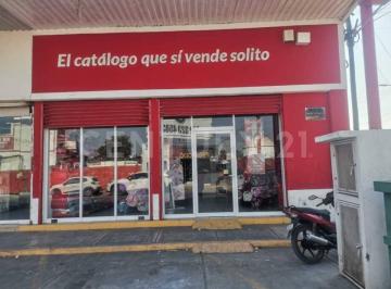 Local comercial · 112m² · 2 Estacionamientos · Local en Renta en Centro de Tecomán, Colima.