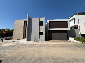 Casa · 415m² · 3 Recámaras · 3 Estacionamientos · Casa en Venta Bosques de Las Misiones Encino Carretera Nacional