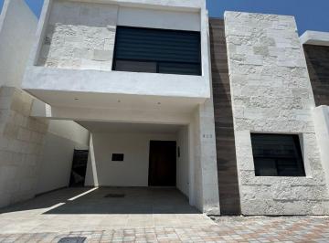 fachada · Casa en Renta en Fracc Privado Al Norte Para Estrenar