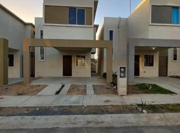 Casa · 73m² · 3 Recámaras · 1 Estacionamiento · Venta de Casa en Lomas de Cordoba, Juarez, N. L.