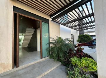 Casa · 290m² · 3 Recámaras · Renta Casa 3rec Huayacan Cancun