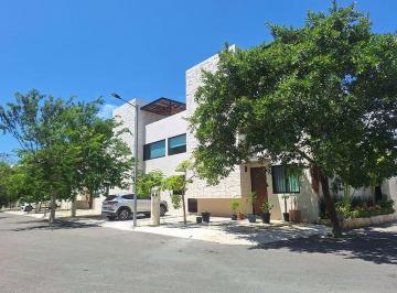 38ec913ebf65c7ee79c63086ec1c9bad7d132902f49e1b3640f696ab16978df3 · Casa en Venta, Fraccionamiento con Amenidades, Playa del Carmen