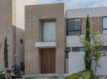 Casa en condominio · 171m² · 3 Recámaras · 2 Estacionamientos · Casa en Renta en Condominio Atia, Altos Juriquilla