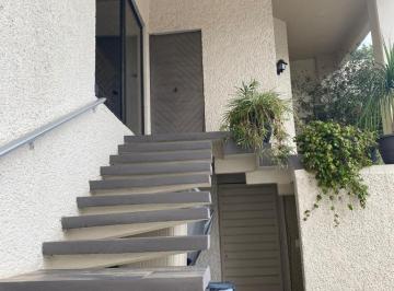 Casa · 620m² · 4 Recámaras · 6 Estacionamientos · Casa en Venta en La Herradura