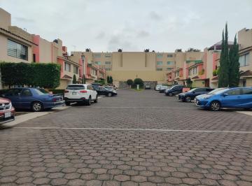 Casa · 303m² · 3 Recámaras · 2 Estacionamientos · Venta Casa Para Remodelar en Fracc. Los Fresnos en San Mateo, Naucalpan