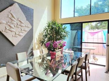 Casa · 440m² · 4 Recámaras · 2 Estacionamientos · Casa en Venta en Diamante Acapulco
