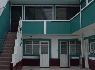 Casa · 213m² · 4 Recámaras · 3 Estacionamientos · Casa con Uso de Suelo, Excelente Ubicación