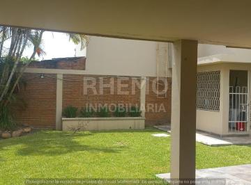 Casa · 342m² · 5 Recámaras · 2 Estacionamientos · Casa en Venta Col. Chapultepec, Poza Rica, Ver.