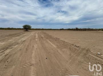 Terreno / Lote · 200m² · Terrenos en Venta en Fraccionamiento Aviacción II