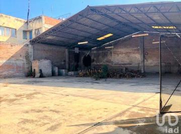 Casa · 220m² · 3 Recámaras · 3 Estacionamientos · Casa en Venta Como Terreno en Cuautitlán Estado de México