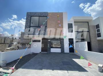 Casa · 197m² · 3 Recámaras · 2 Estacionamientos · Casa en Cañadas del Arroyo
