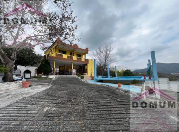 Quinta · 3628m² · 3 Recámaras · 30 Estacionamientos · Venta de Quinta en Campestre El Barro