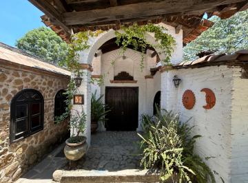 Villa de 6 habitaciones, Tapalpa · Invierte en La Magia de Tapalpa en Esta Espectacular Cabaña a La Venta