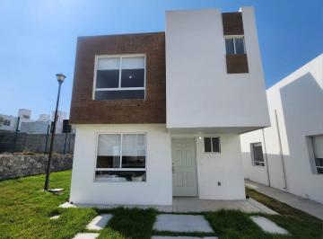 Casa · 108m² · 3 Recámaras · 2 Estacionamientos · Casa en Venta, en El Marques, Qro.