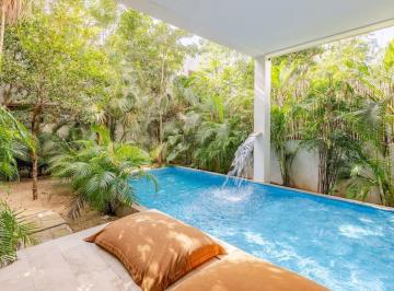 Villa · 360m² · 5 Recámaras · 2 Estacionamientos · High Roi 5bed Villa La Privada Aldea Zama Tulum