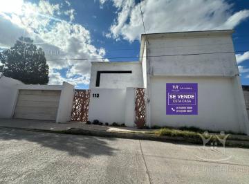 Casa · 292m² · 2 Recámaras · Revolucion