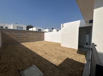 Casa · 96m² · 2 Recámaras · 2 Estacionamientos · Casa en Venta en Villas del Campo